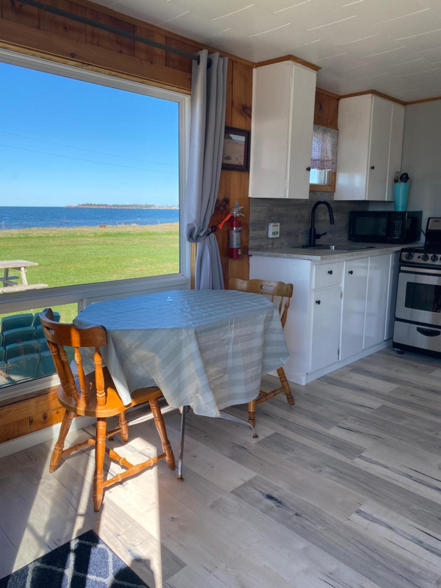 Cottages On Pei-Oceanfront Bedeque エクステリア 写真