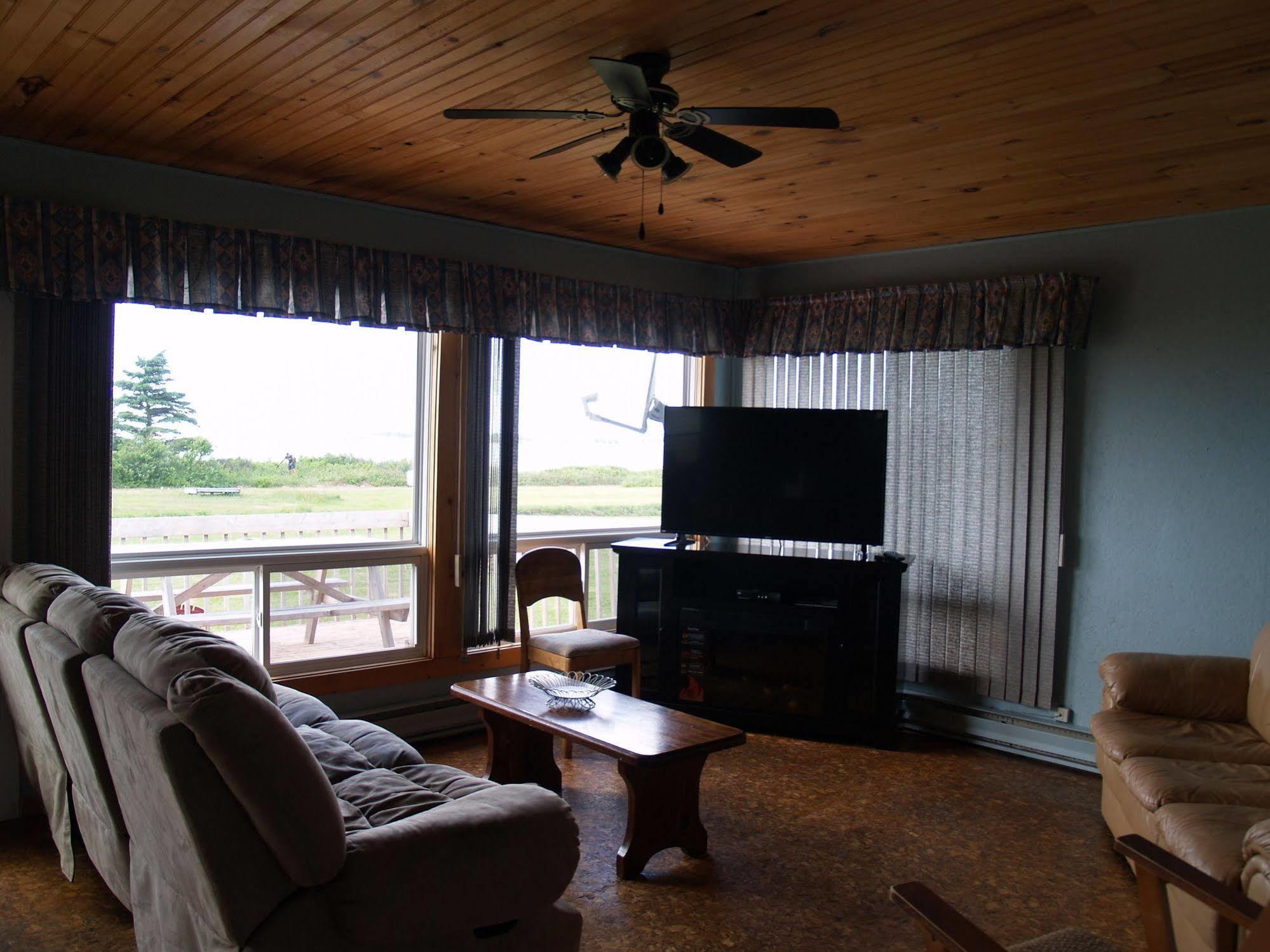 Cottages On Pei-Oceanfront Bedeque エクステリア 写真