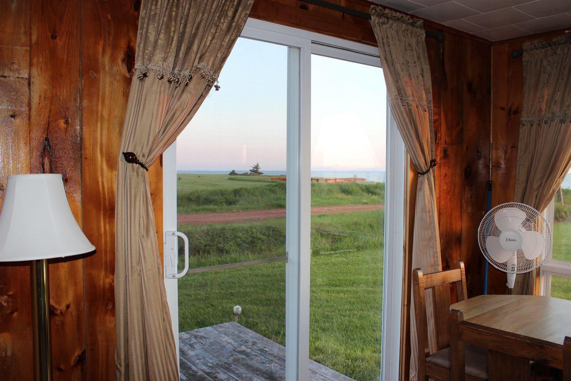 Cottages On Pei-Oceanfront Bedeque エクステリア 写真